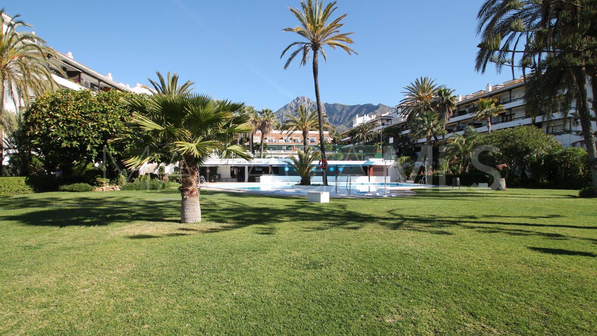 Appartement rez de chaussée for sale in Marbella Golden Mile