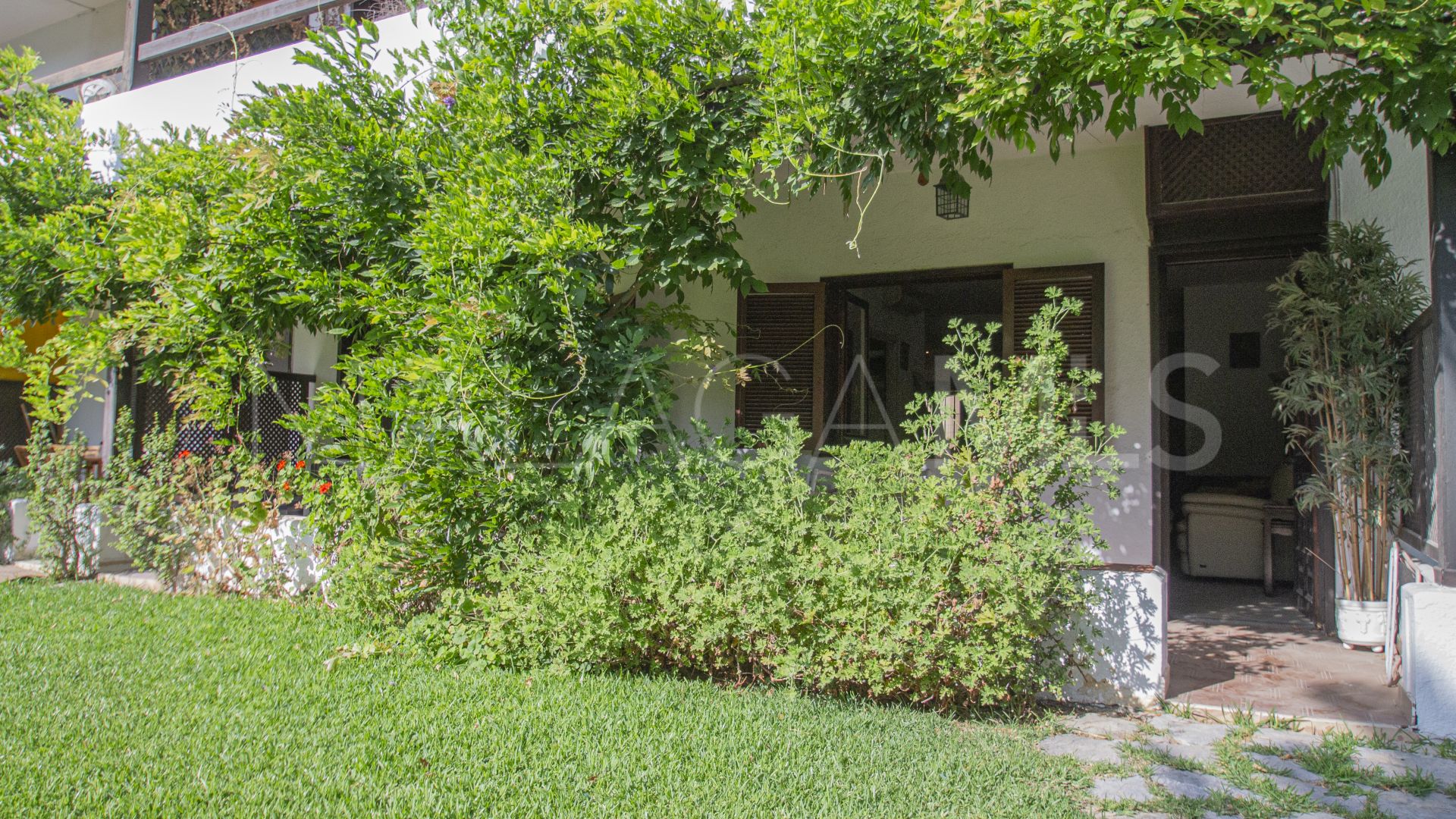 Appartement rez de chaussée for sale in Marbella Golden Mile
