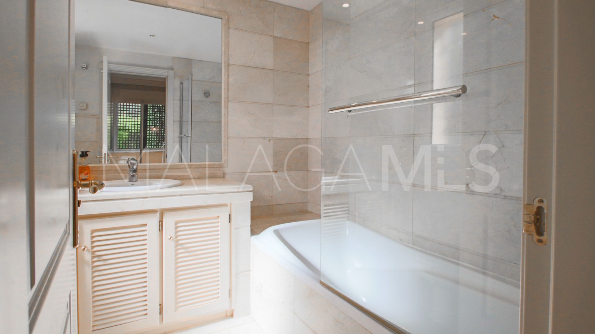 Appartement for sale in Nueva Andalucia