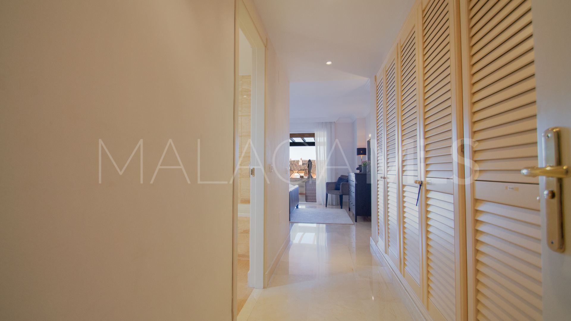 Nueva Andalucia, apartamento planta baja a la venta with 2 bedrooms