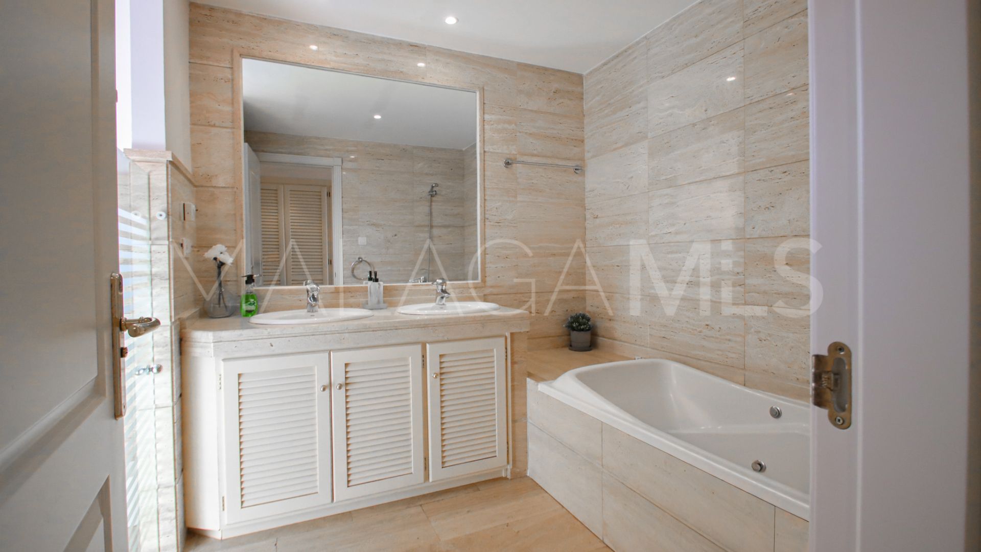 Appartement for sale in Nueva Andalucia