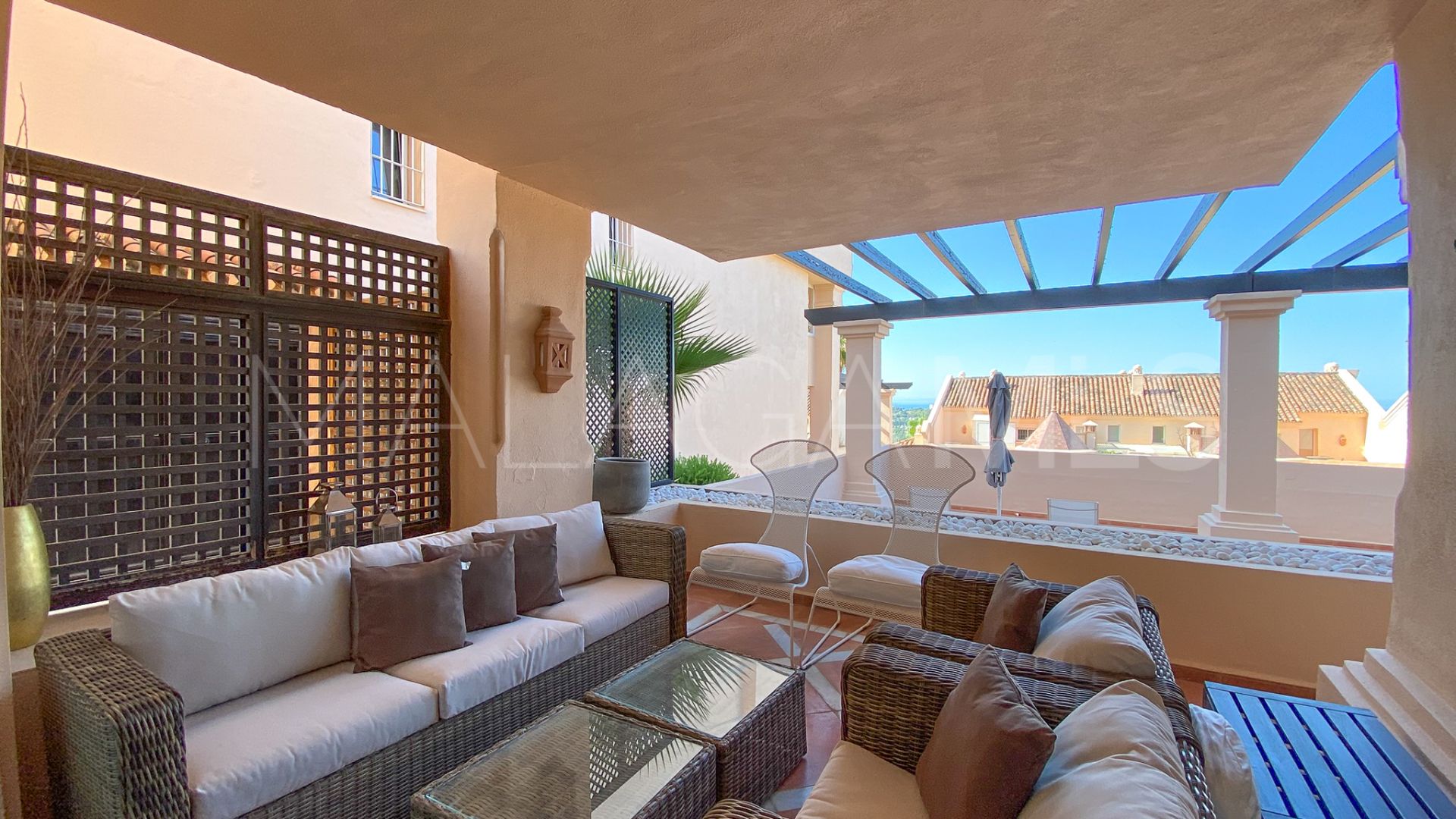 Nueva Andalucia, apartamento planta baja a la venta with 2 bedrooms