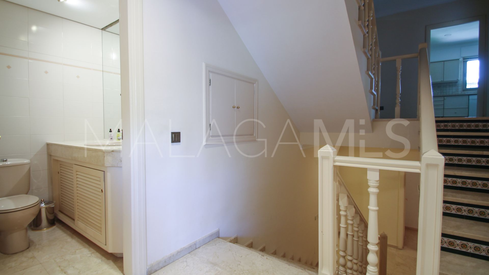 Villa for sale in Los Monteros