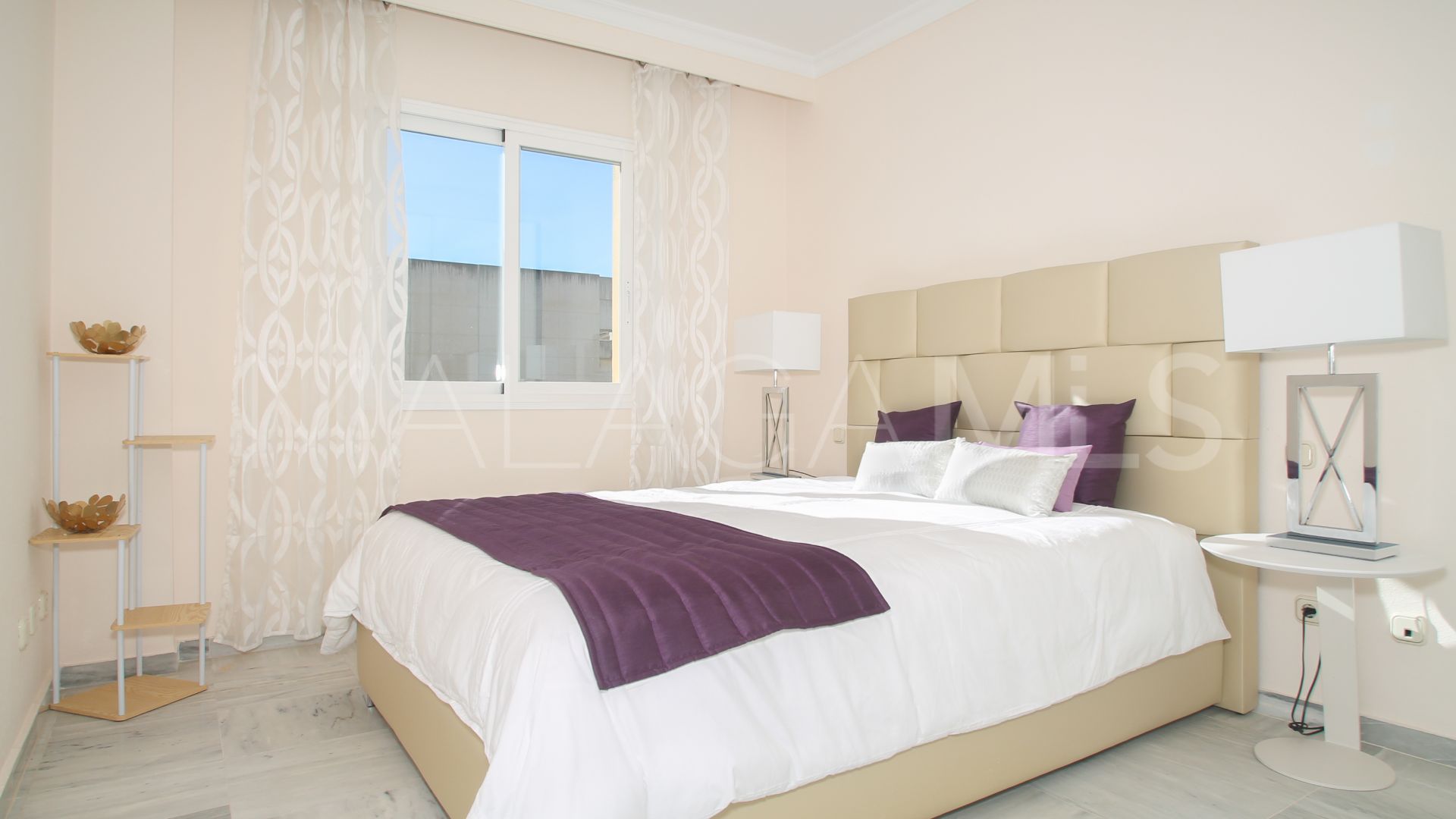 Apartamento with 2 bedrooms a la venta in Marbella Golden Mile