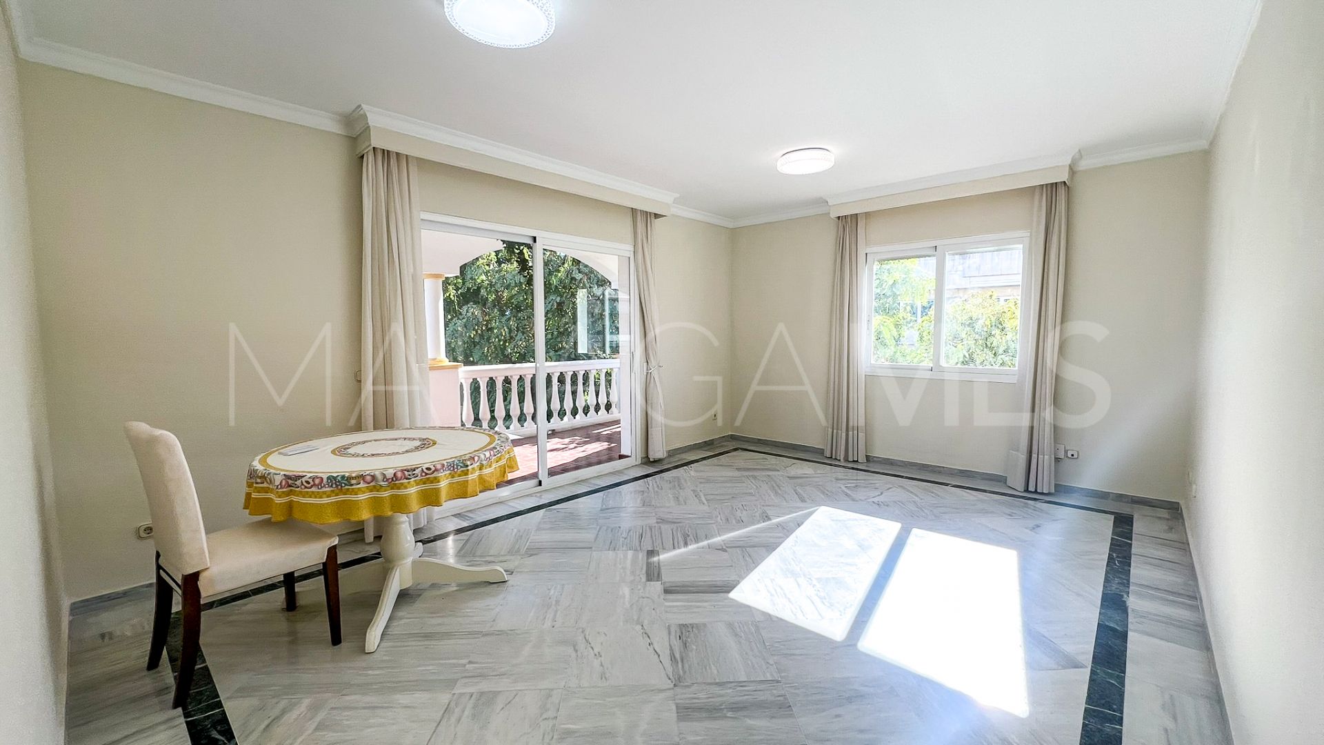 Lägenhet for sale in Marbella Golden Mile