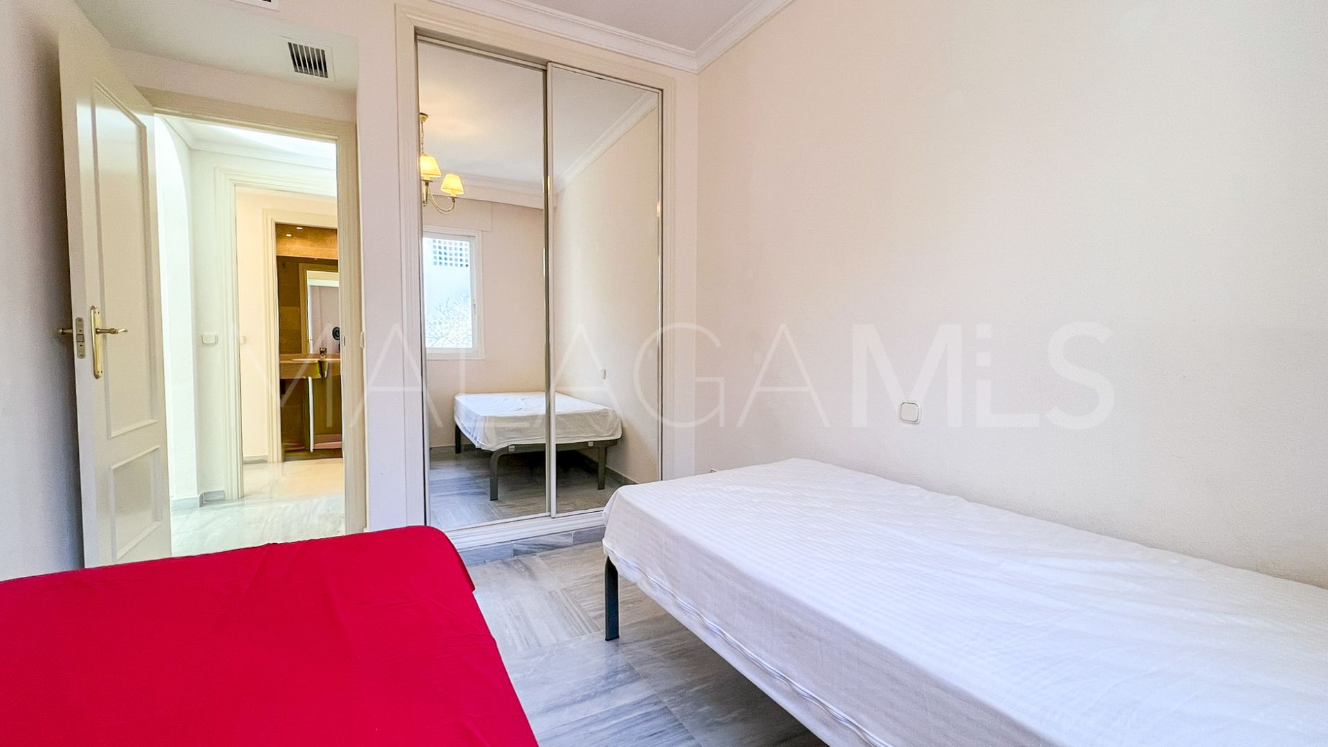 Lägenhet for sale in Marbella Golden Mile