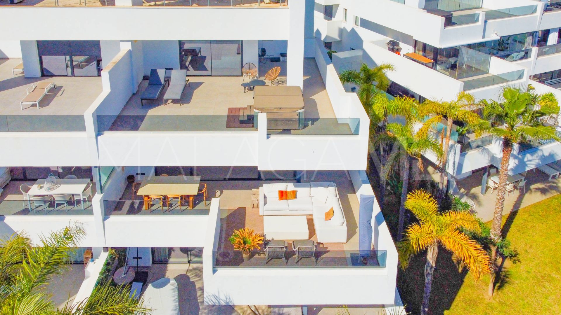 4 bedrooms duplex penthouse in Altos de Estepona for sale