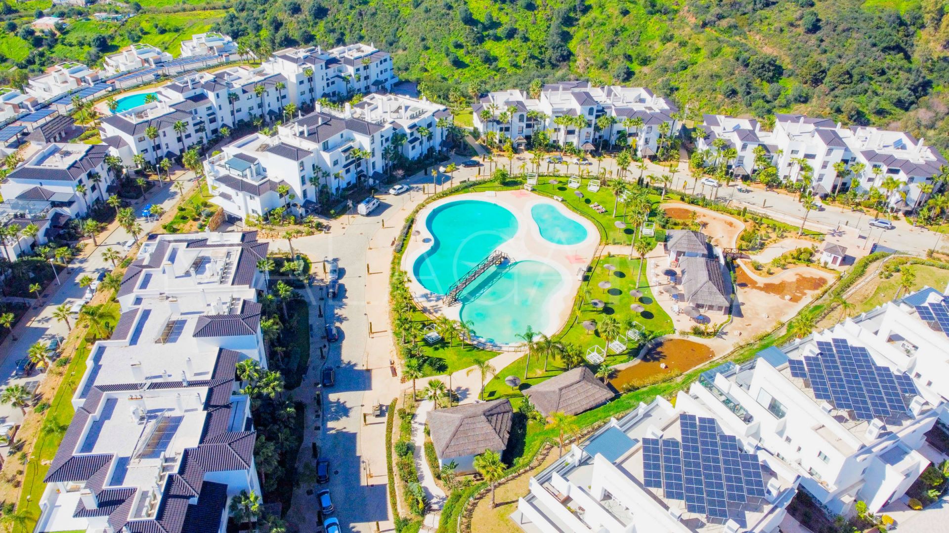 4 bedrooms duplex penthouse in Altos de Estepona for sale