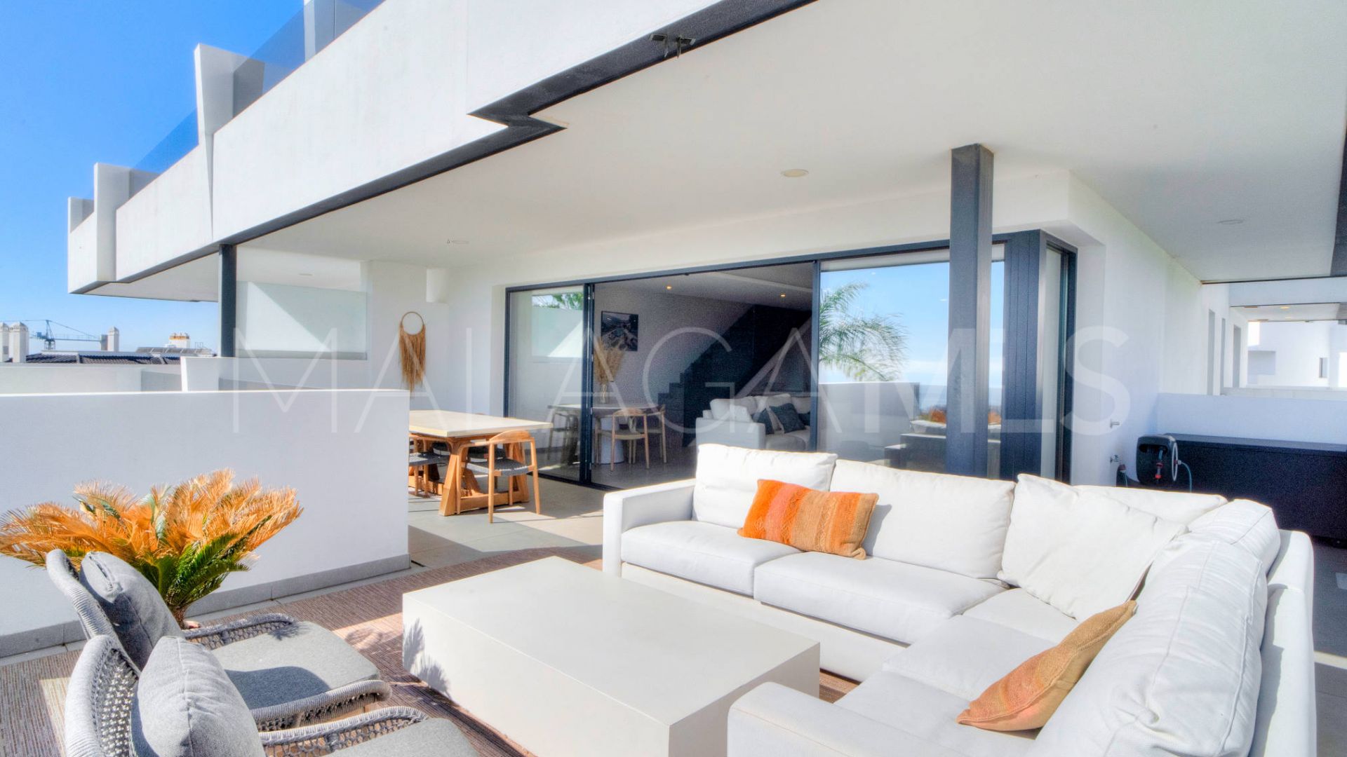 4 bedrooms duplex penthouse in Altos de Estepona for sale