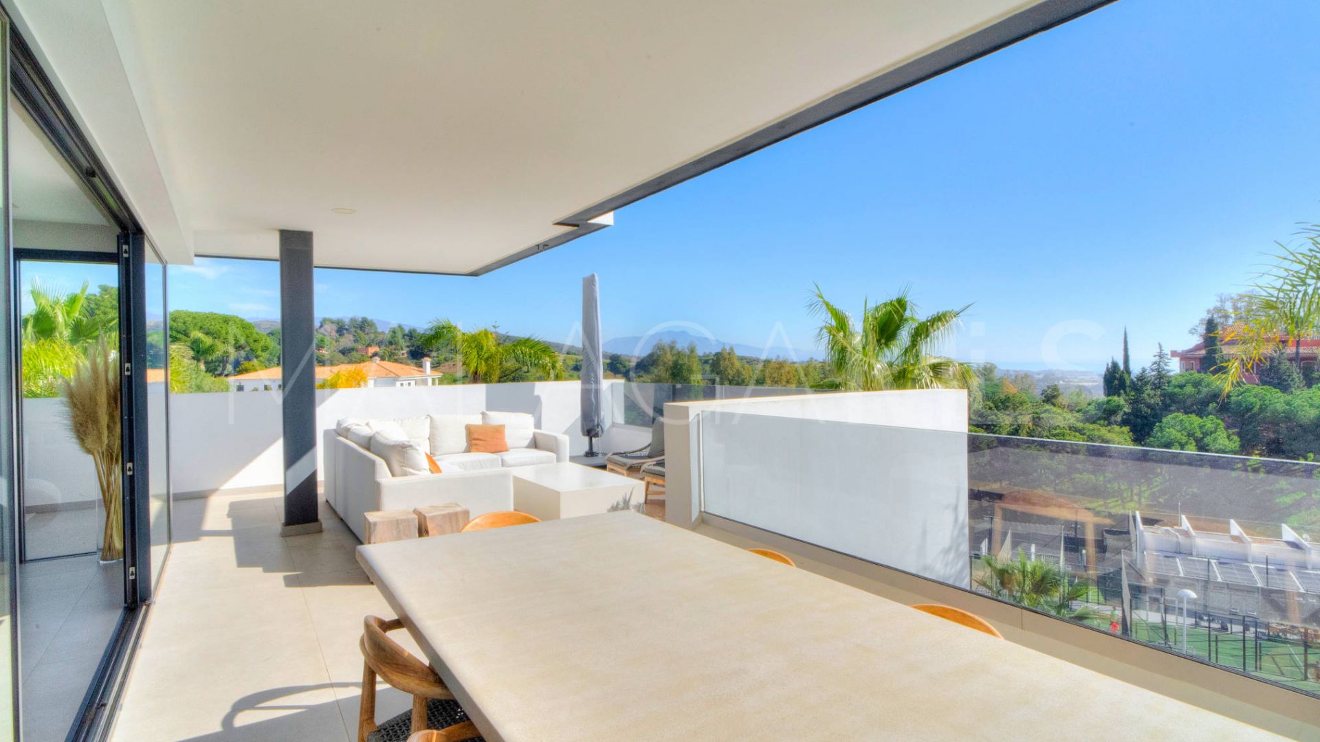 4 bedrooms duplex penthouse in Altos de Estepona for sale