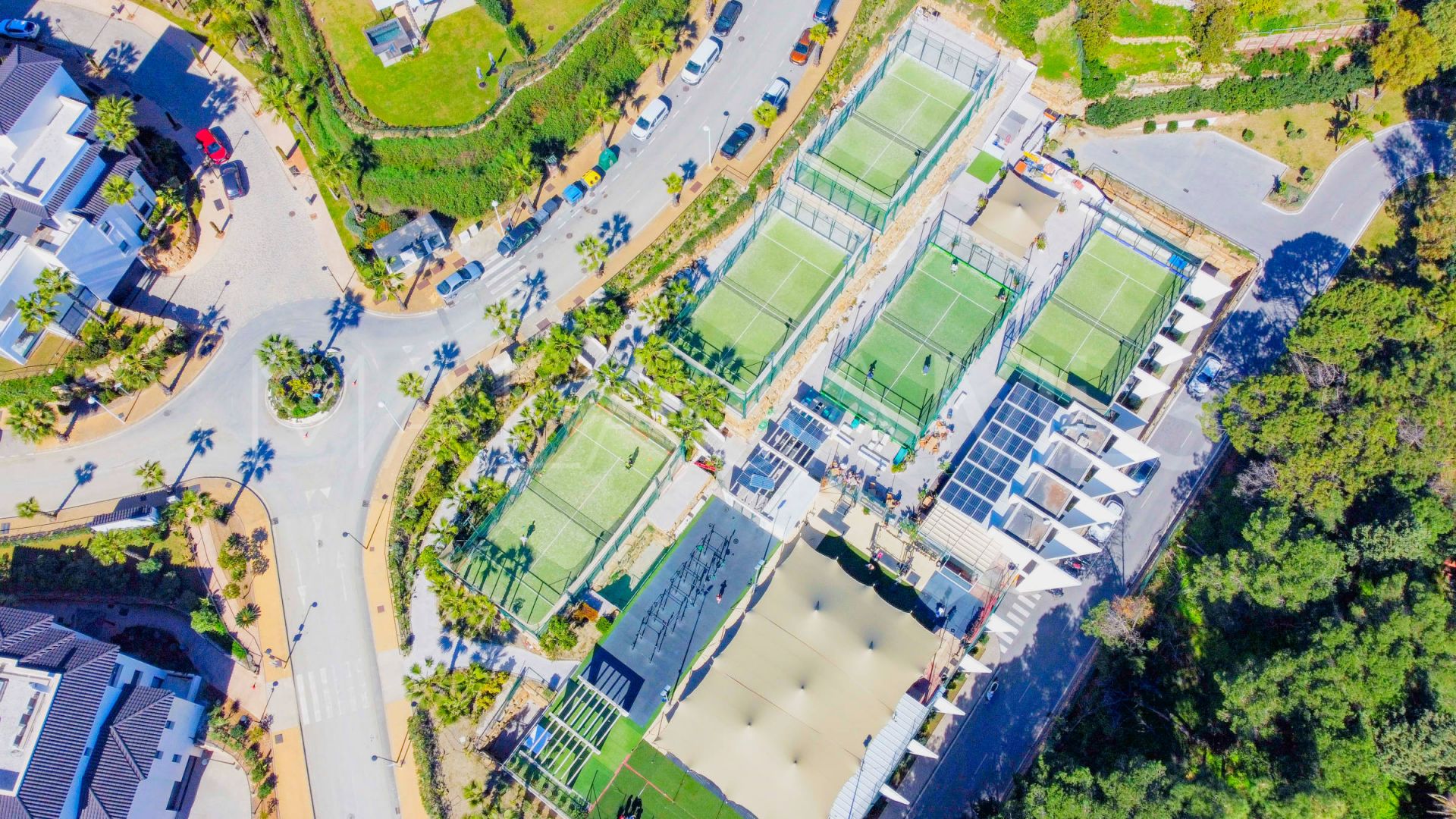 4 bedrooms duplex penthouse in Altos de Estepona for sale