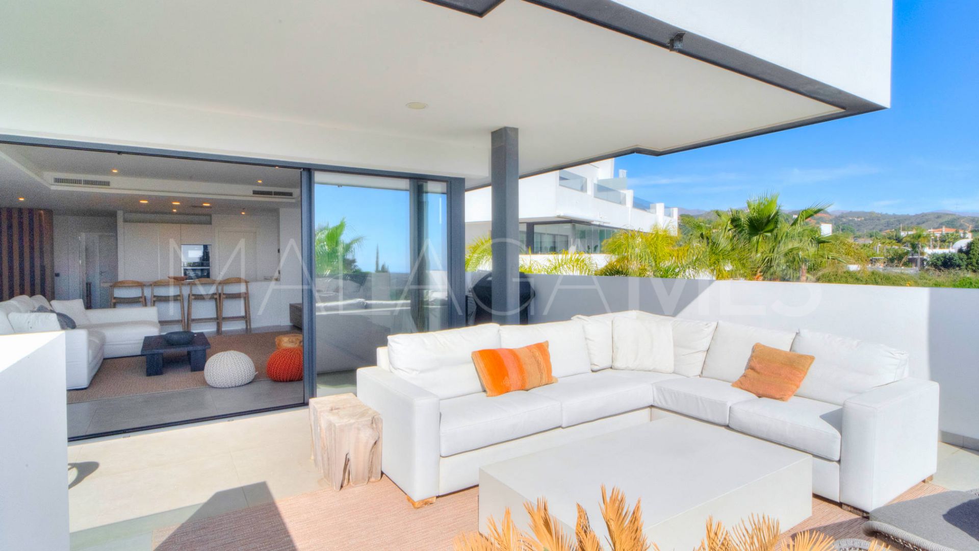 4 bedrooms duplex penthouse in Altos de Estepona for sale