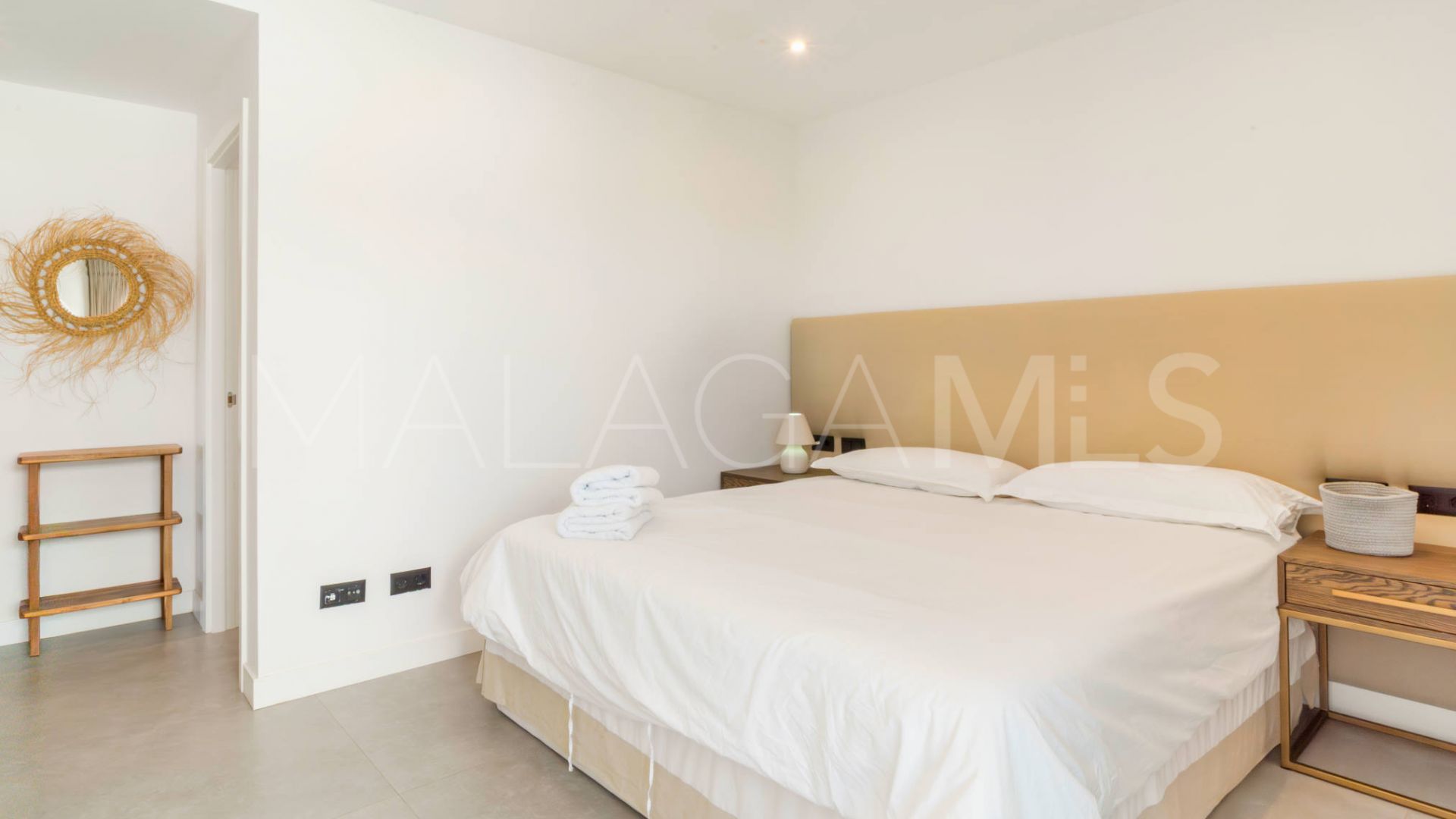 4 bedrooms duplex penthouse in Altos de Estepona for sale