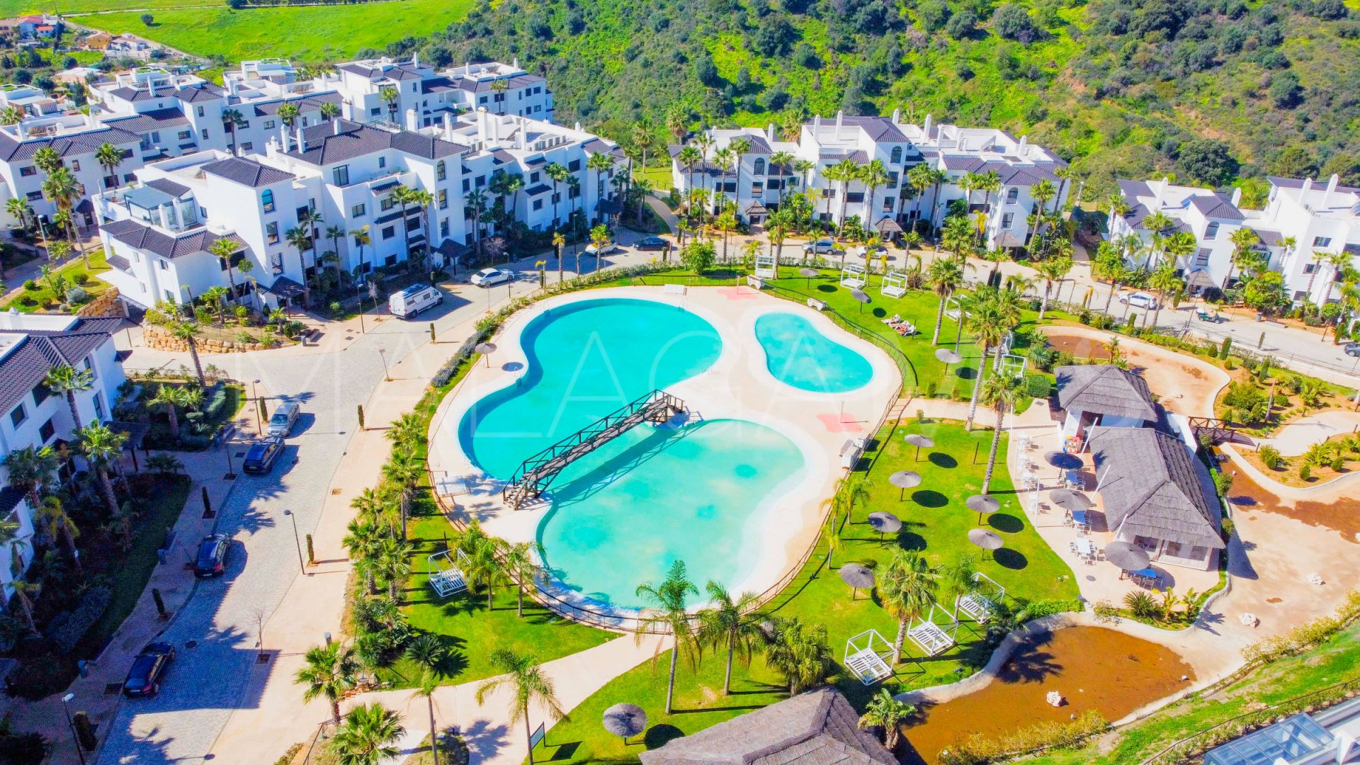 4 bedrooms duplex penthouse in Altos de Estepona for sale