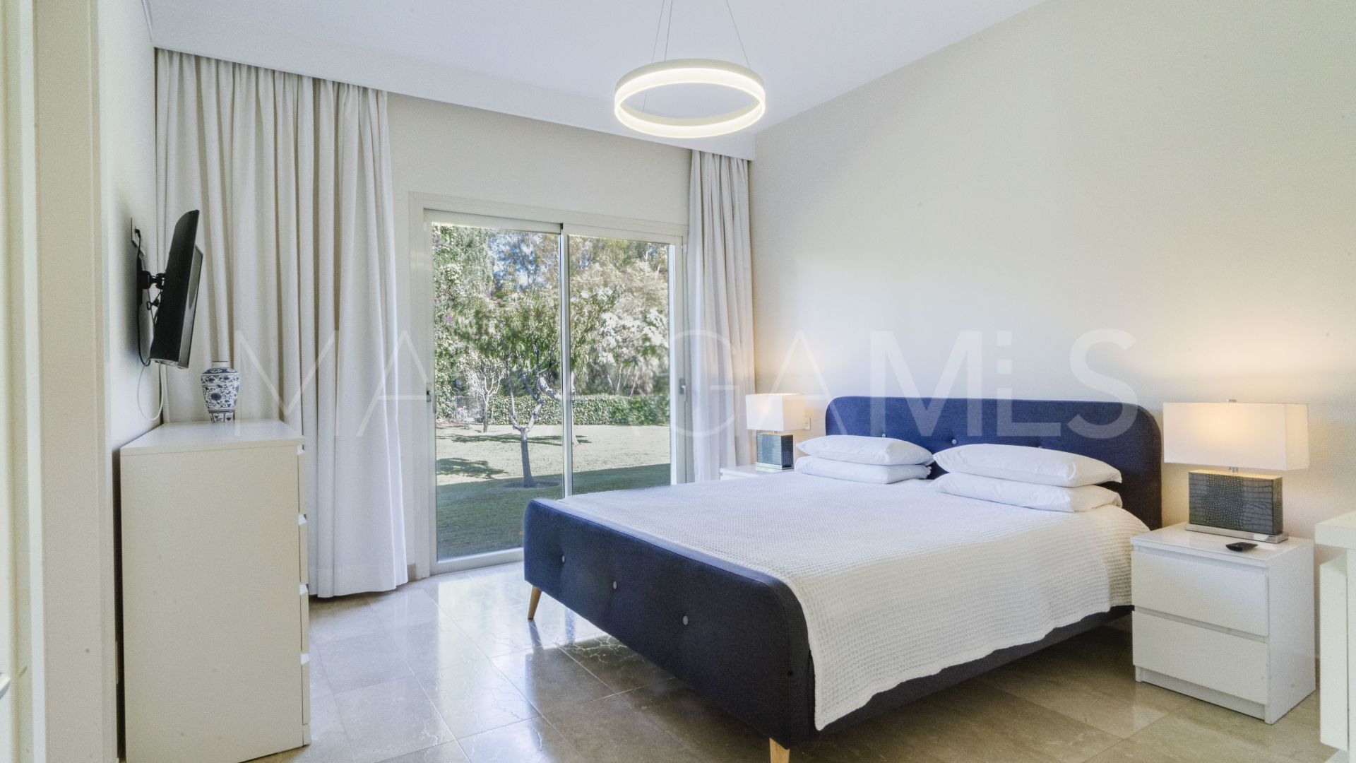 Villa for sale in Casasola