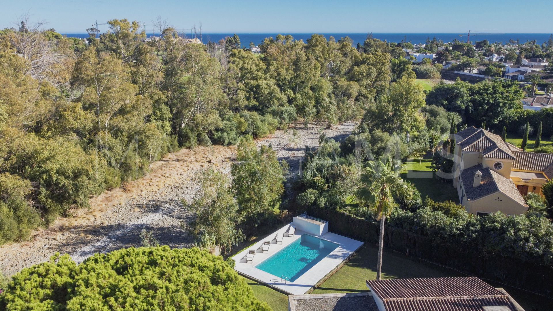 Villa for sale in Casasola
