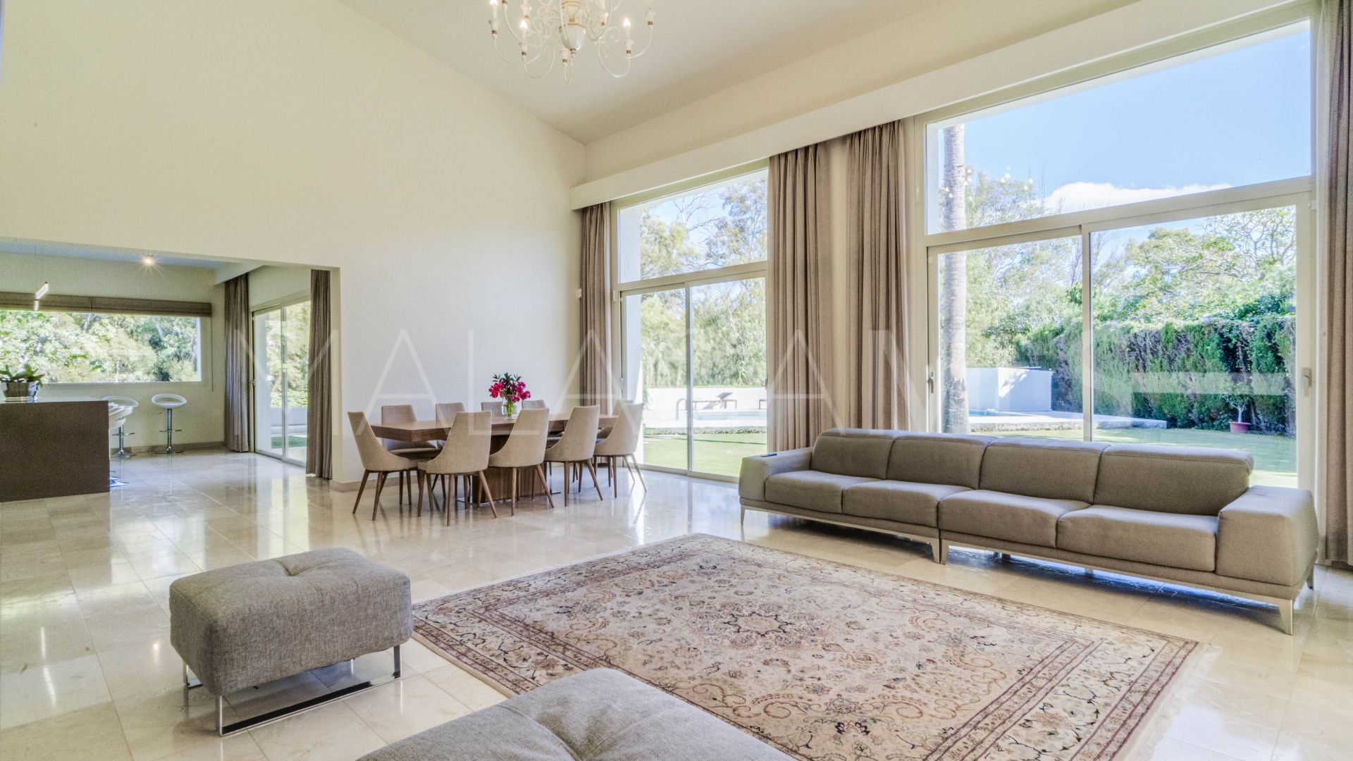 Villa for sale in Casasola