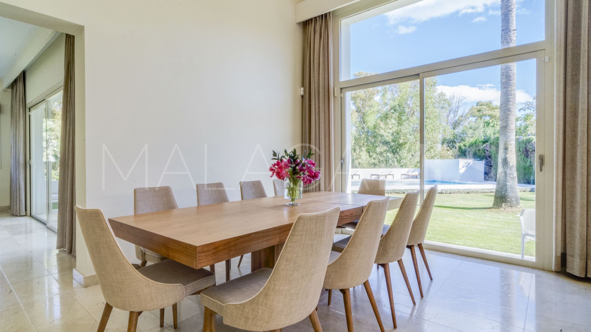 Villa for sale in Casasola