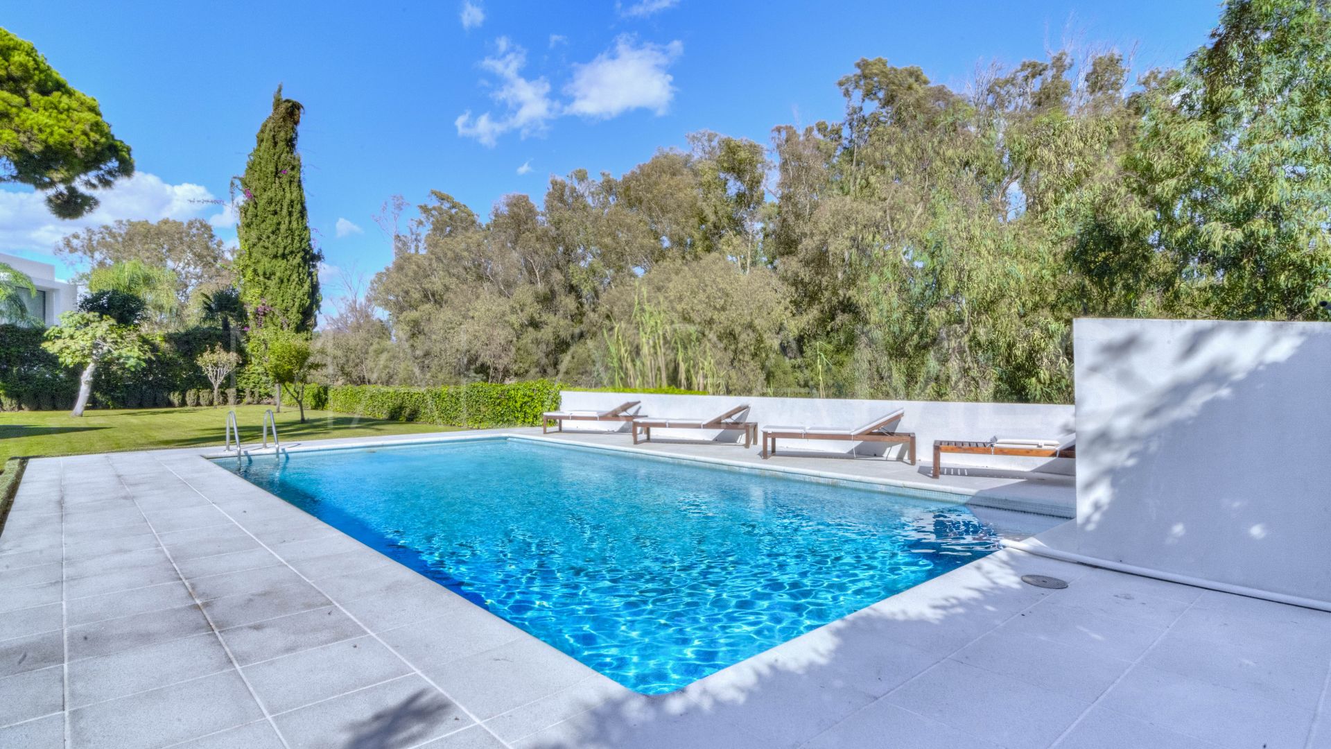 Villa for sale in Casasola