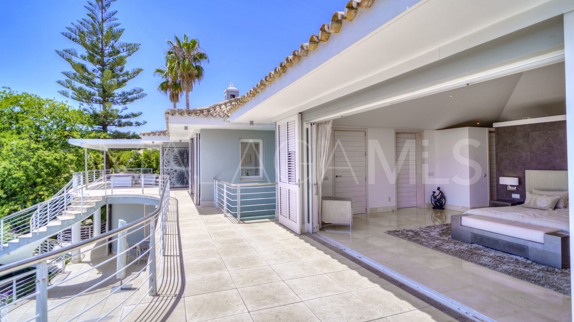 Villa for sale in El Madroñal