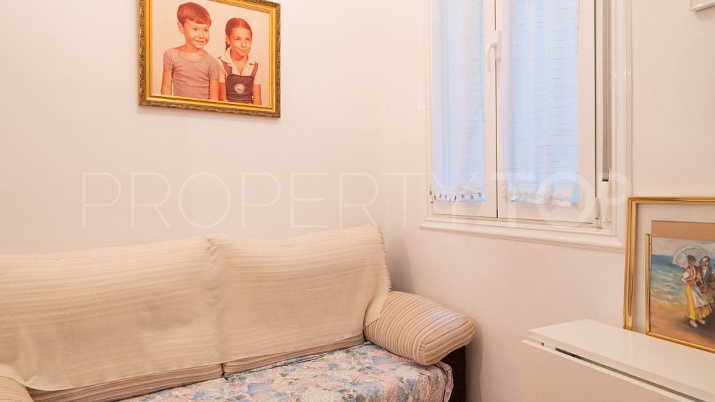 Sol 1 bedroom apartment for sale