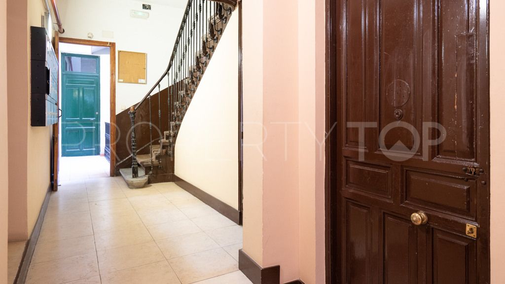 Sol 1 bedroom apartment for sale