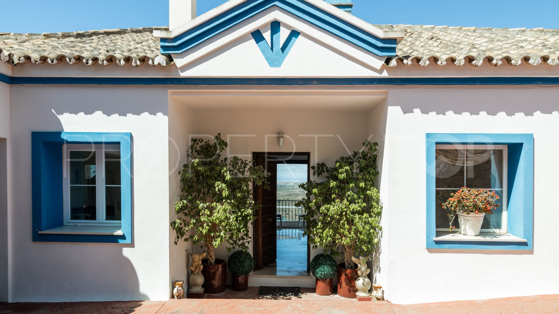 3 bedrooms villa in Sierra Blanca Country Club for sale