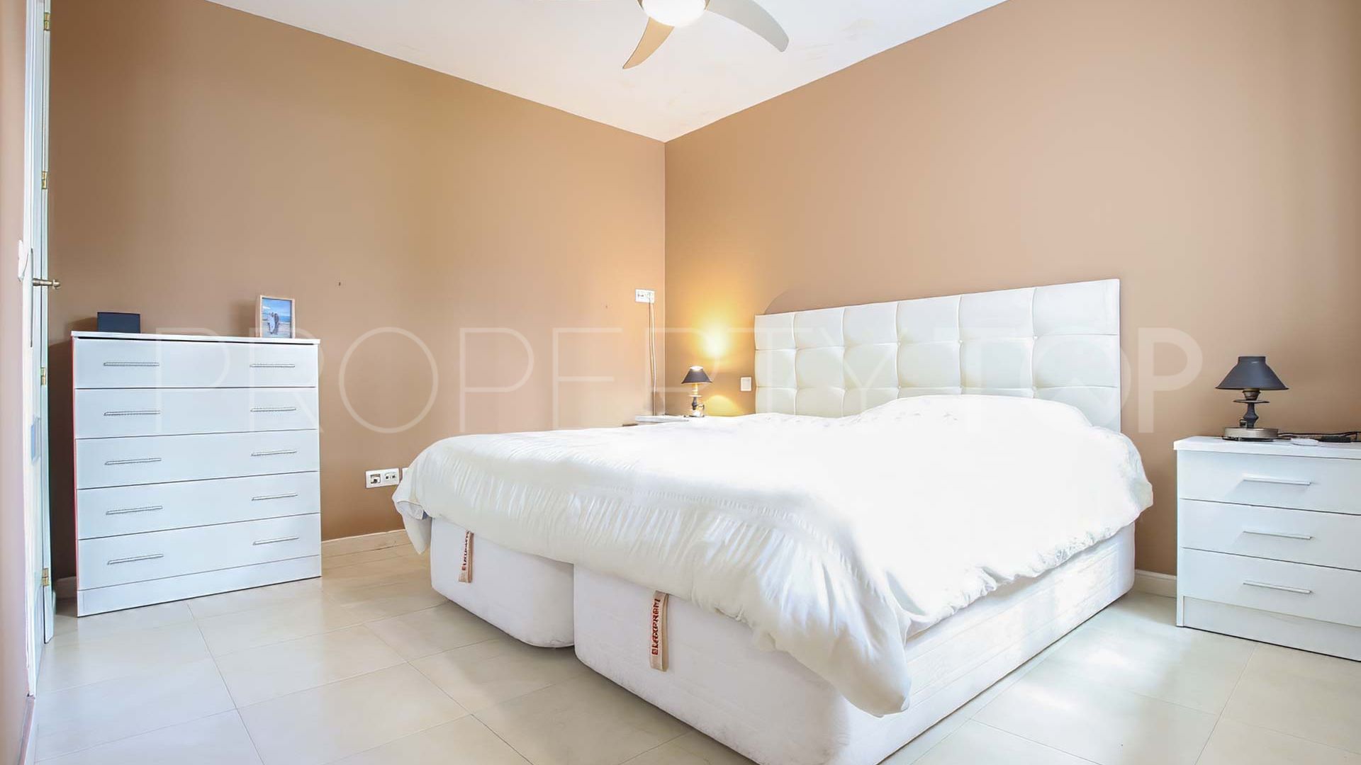 3 bedrooms ground floor apartment in Marbella - Puerto Banus for sale