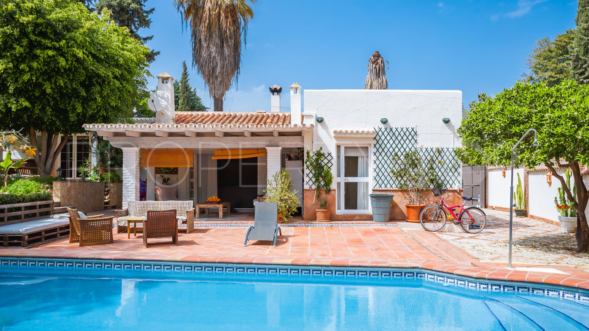 Nueva Andalucia villa for sale
