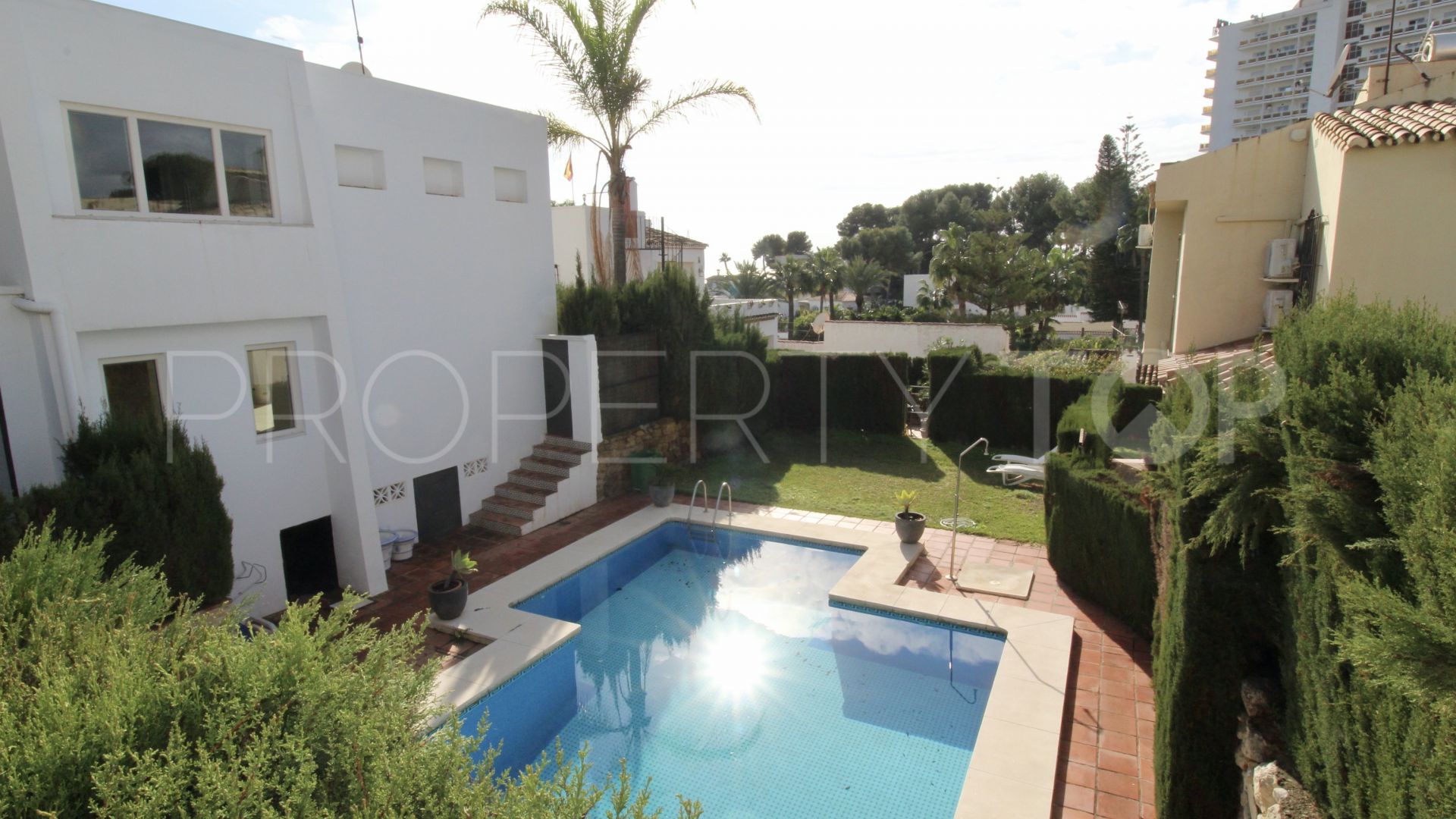 Nueva Andalucia, chalet con 3 dormitorios en venta