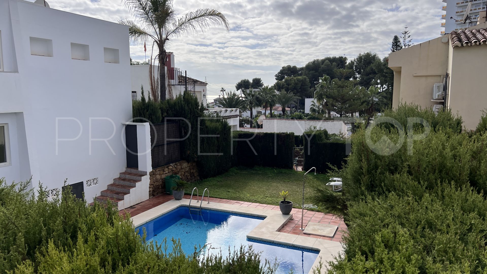 Nueva Andalucia, chalet con 3 dormitorios en venta