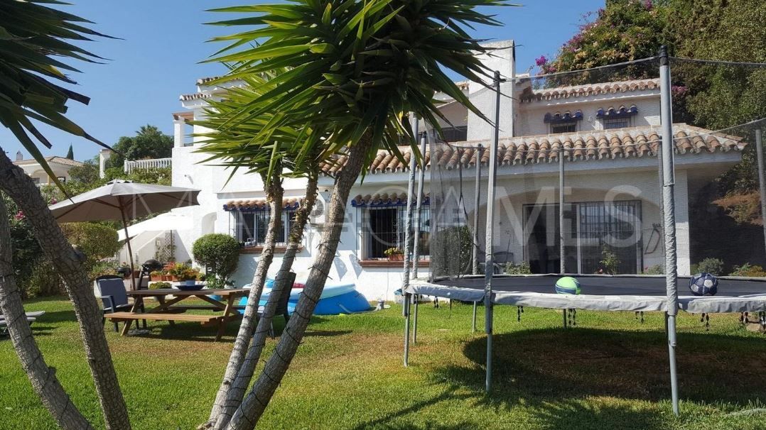 Villa for sale in Cerros del Aguila