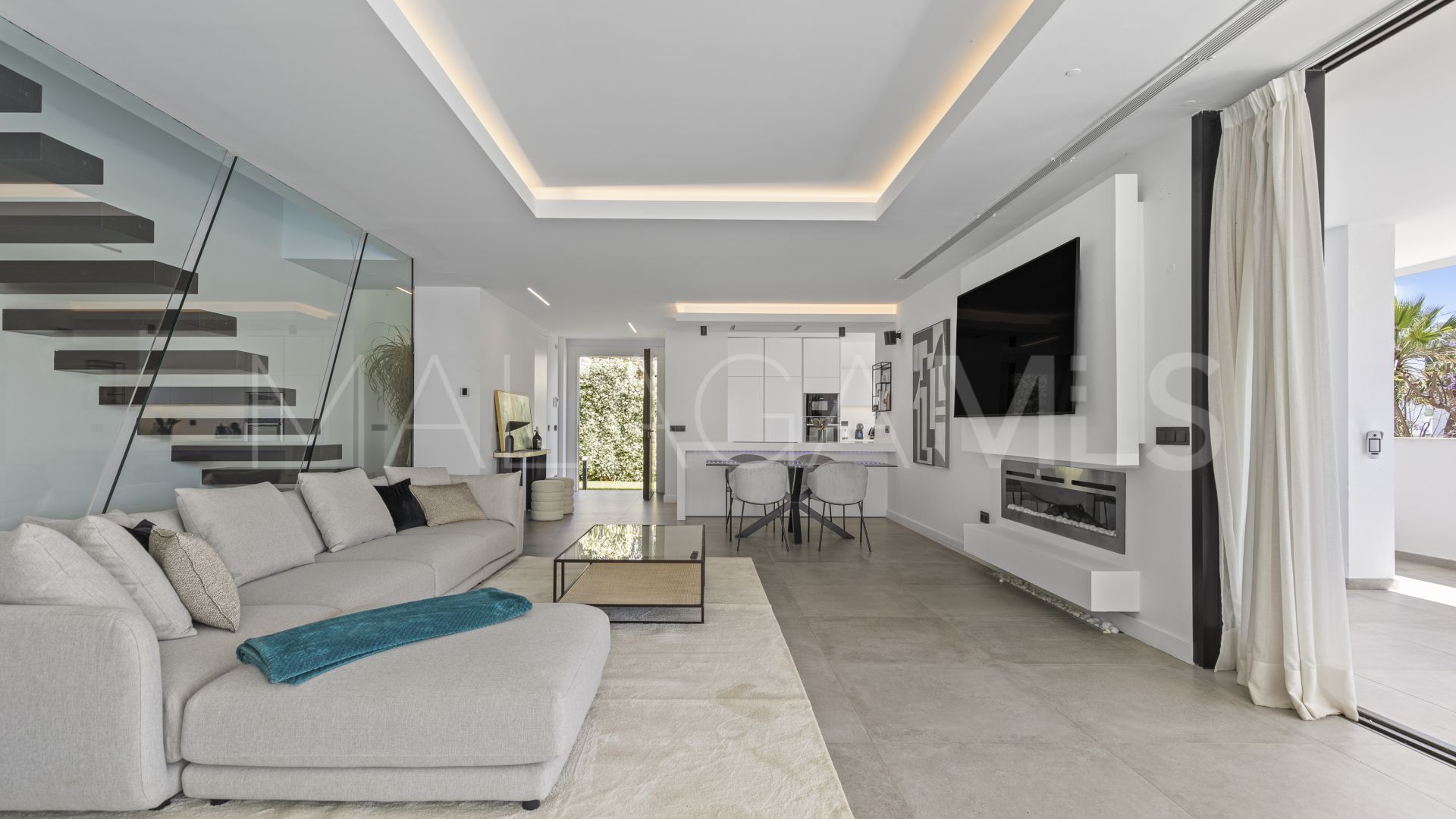 Villa for sale in El Campanario