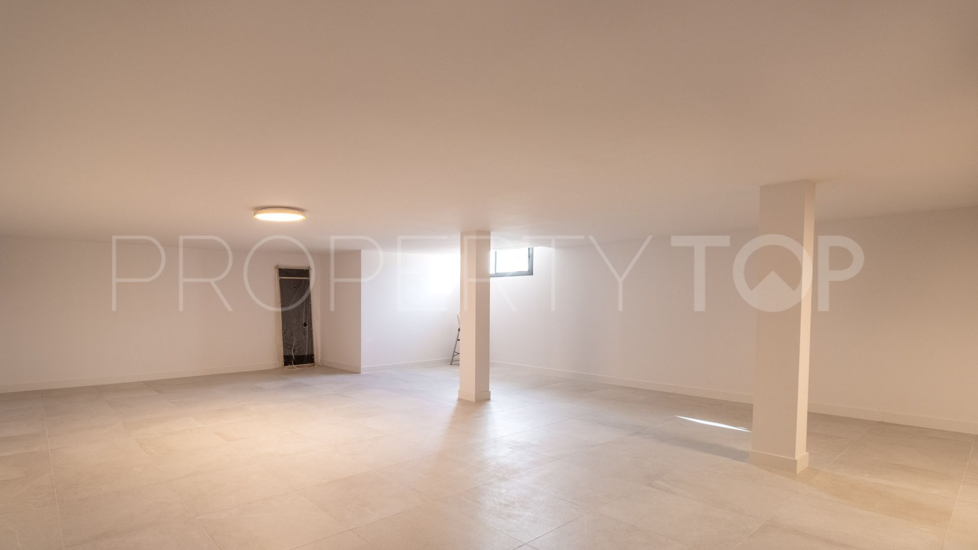 3 bedrooms ground floor apartment for sale in Artola