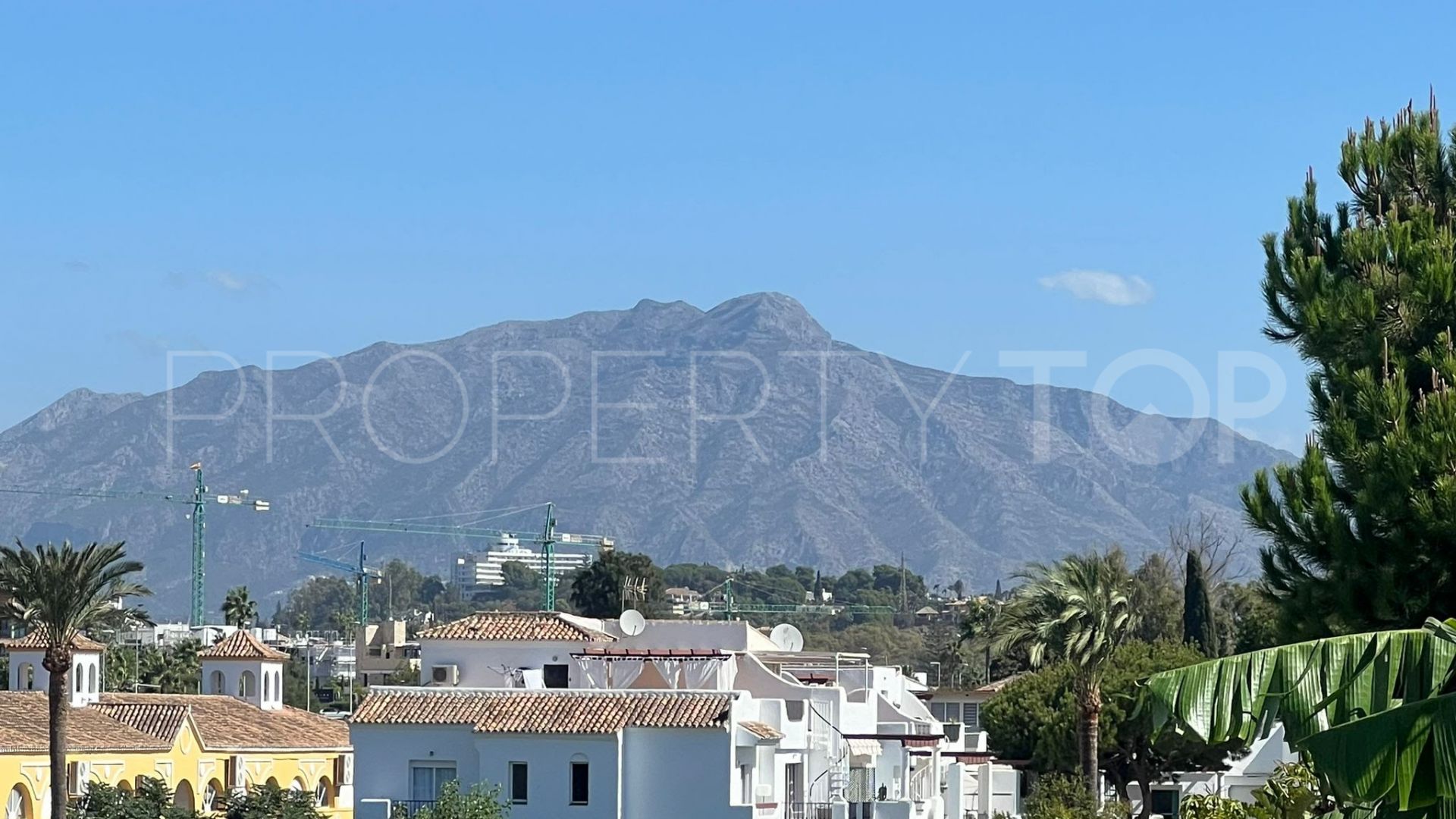 For sale Albayalde 3 bedrooms town house