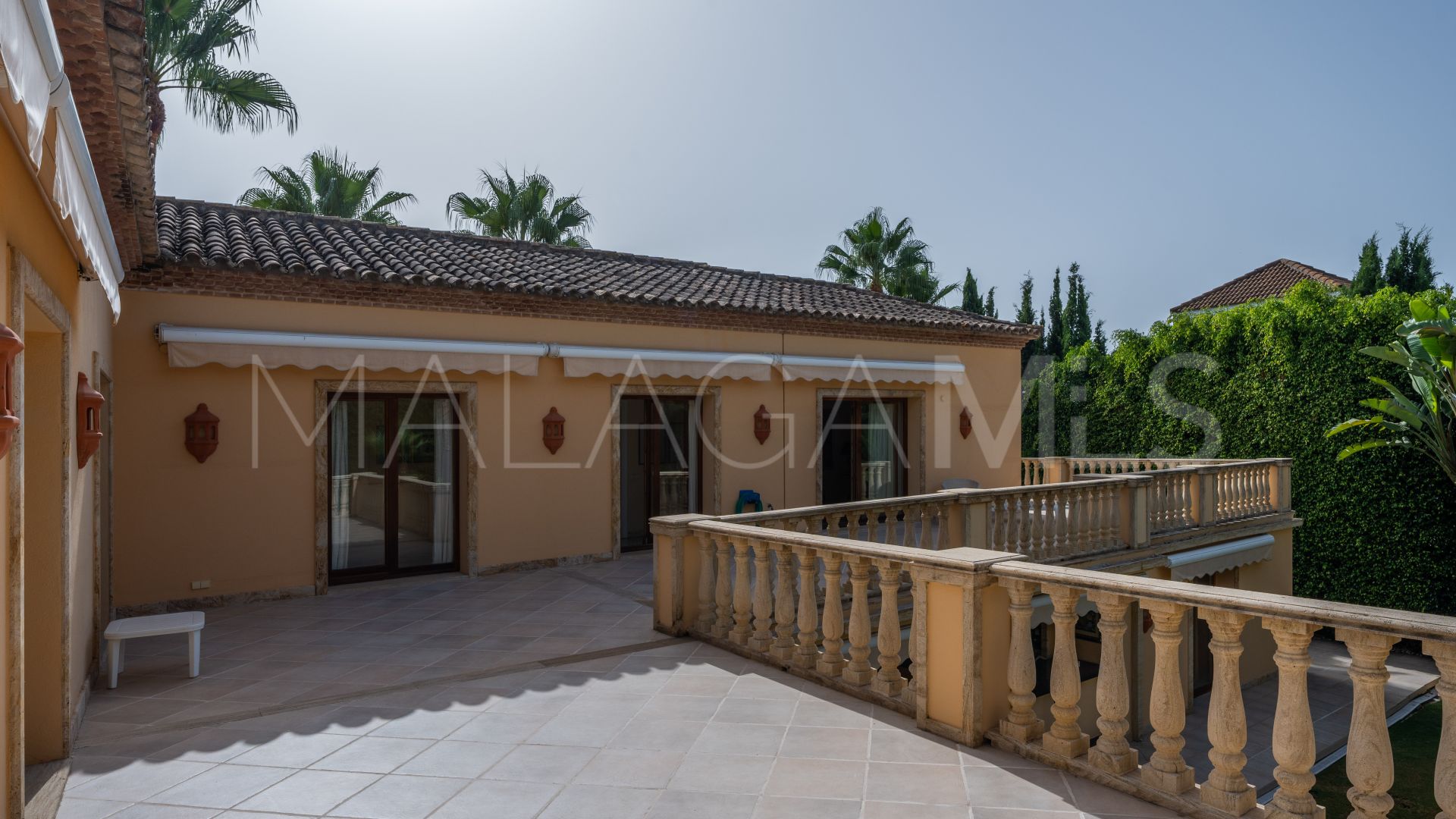 Villa for sale in Las Brisas