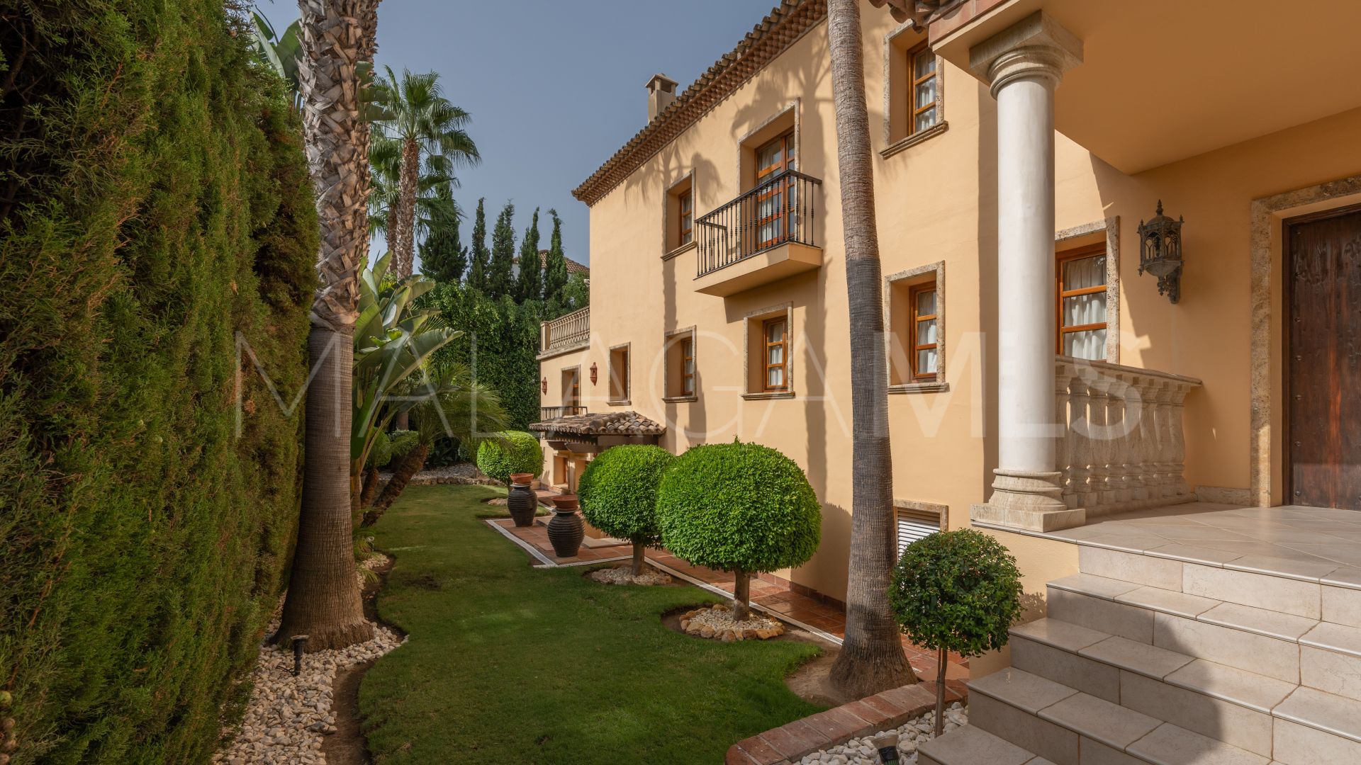 Villa for sale in Las Brisas