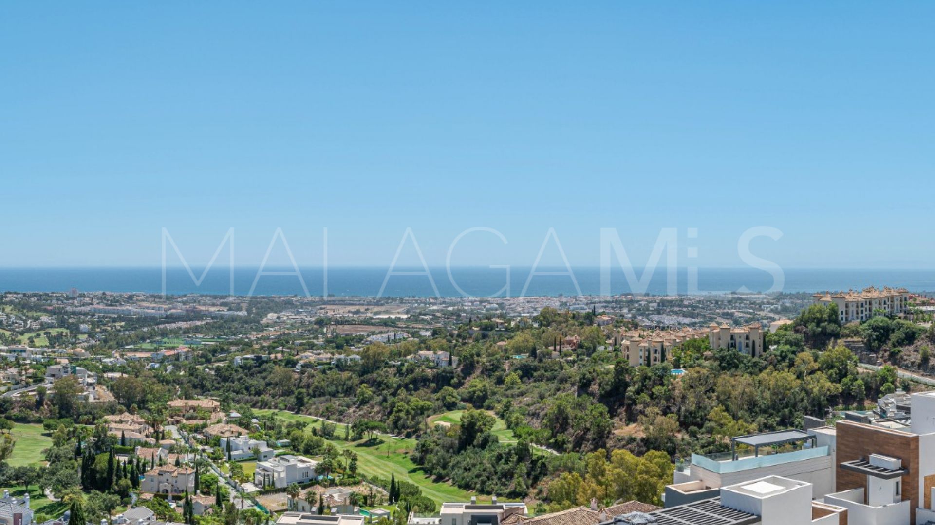 For sale Byu Hills 3 bedrooms apartment