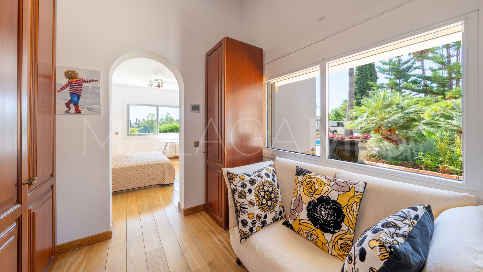 Villa for sale in Benahavis