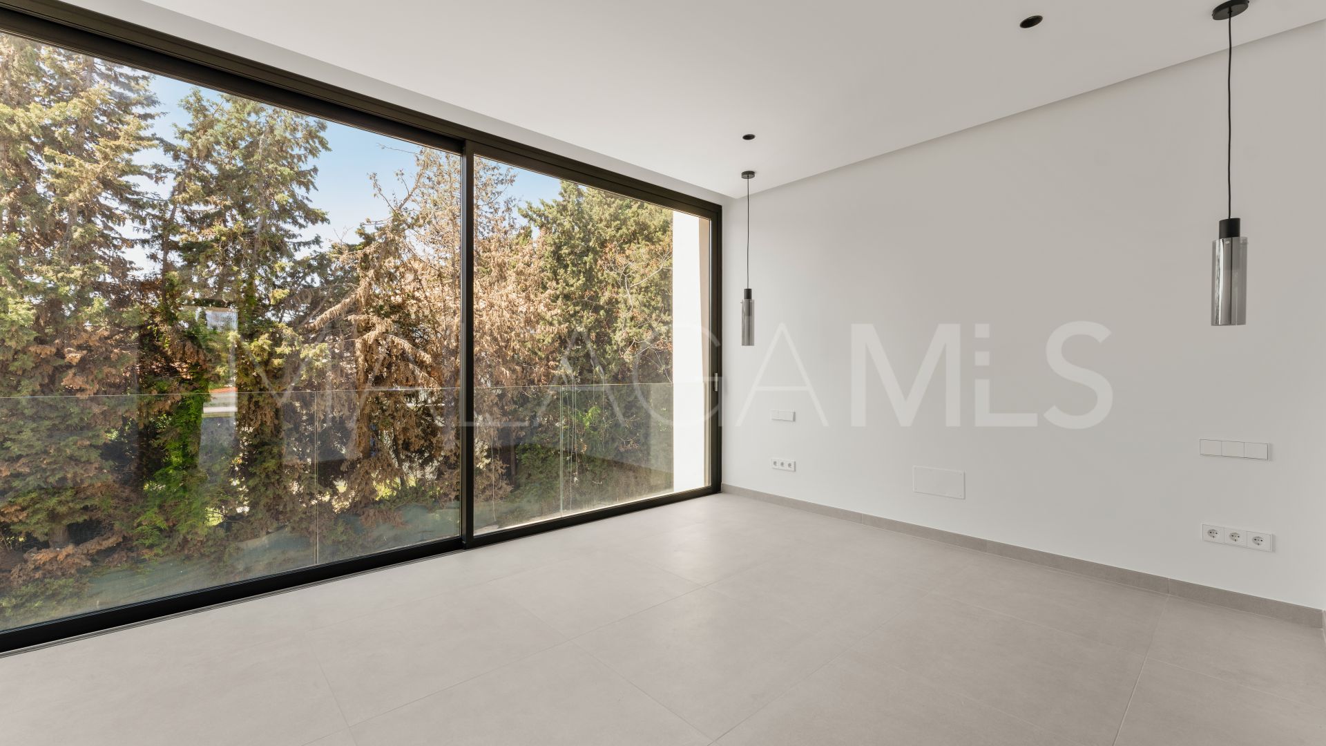 Villa for sale in Cortijo Blanco with 8 bedrooms