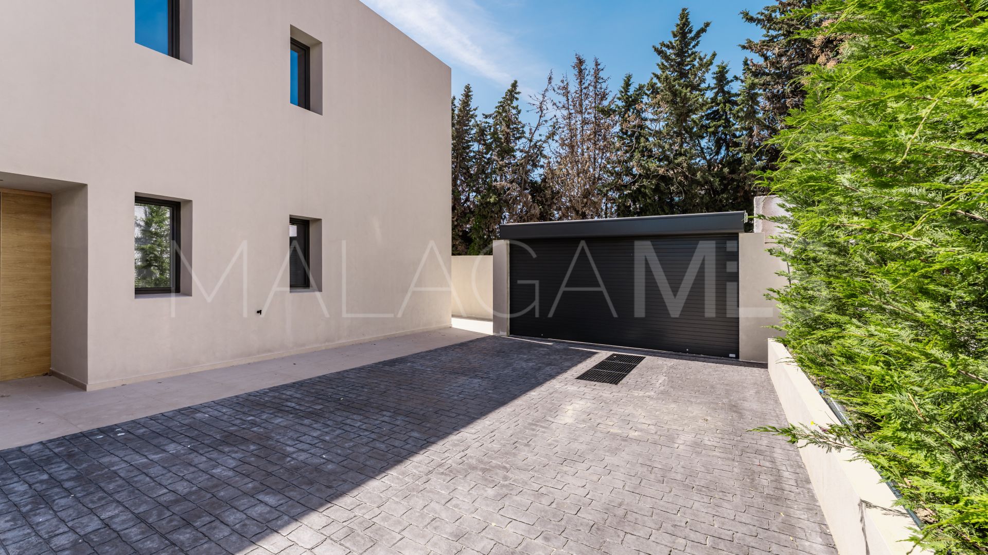 Villa for sale in Cortijo Blanco with 8 bedrooms
