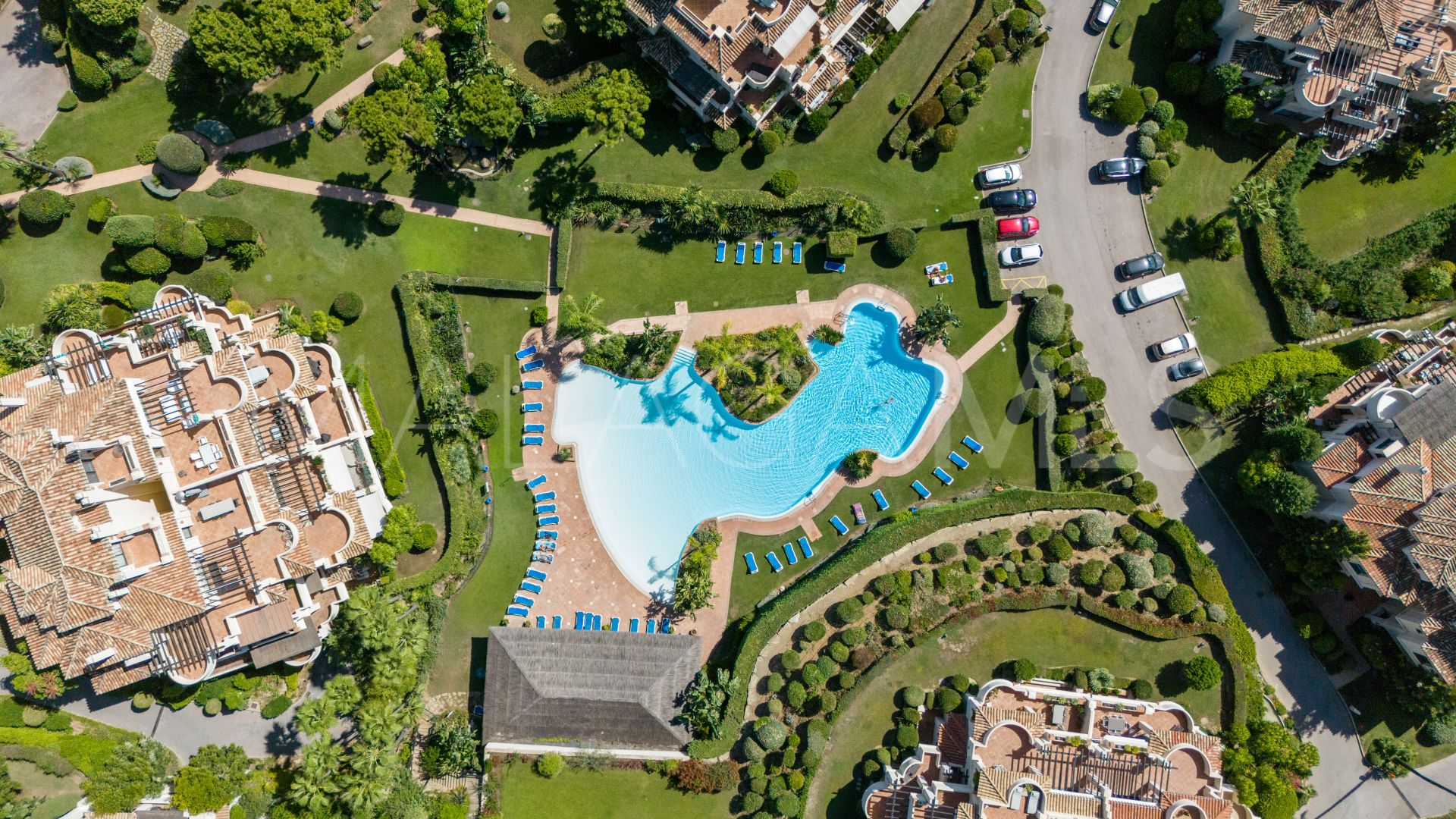 Zweistöckiges penthouse for sale in Los Capanes del Golf