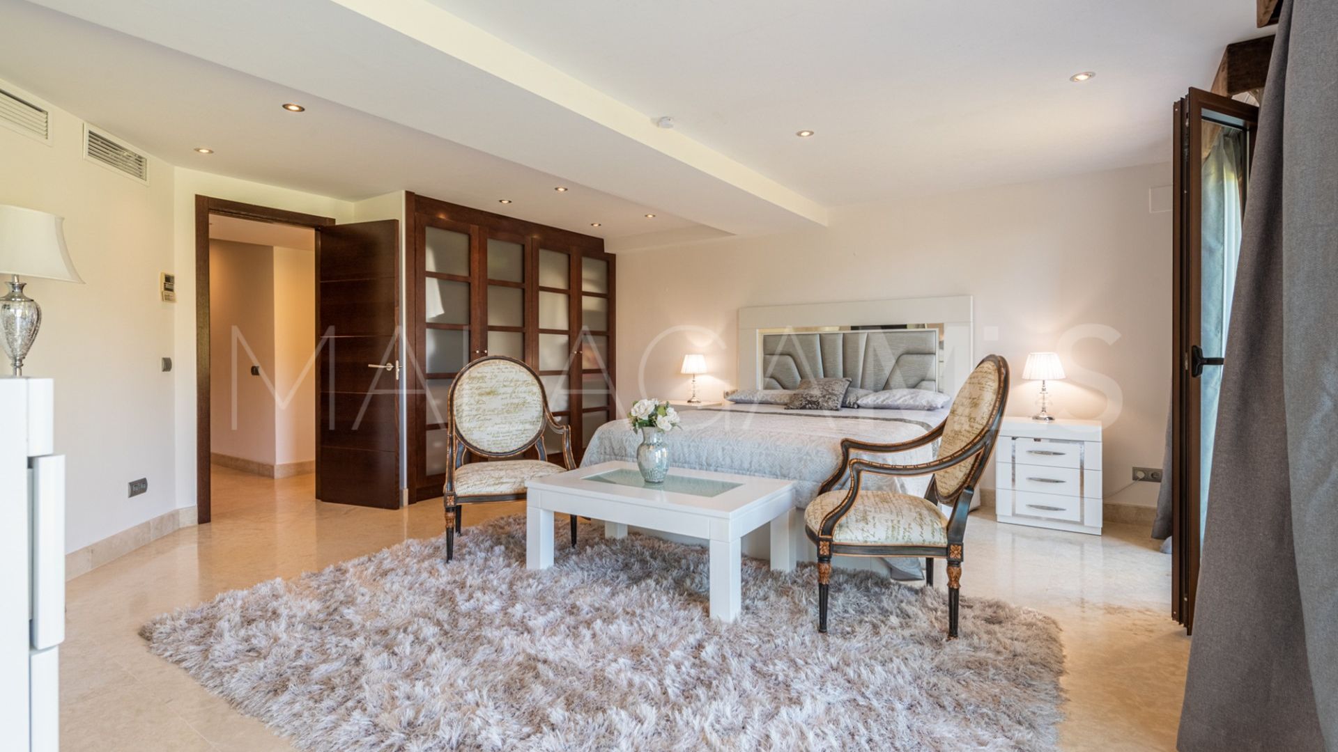 6 bedrooms villa in Las Brisas for sale
