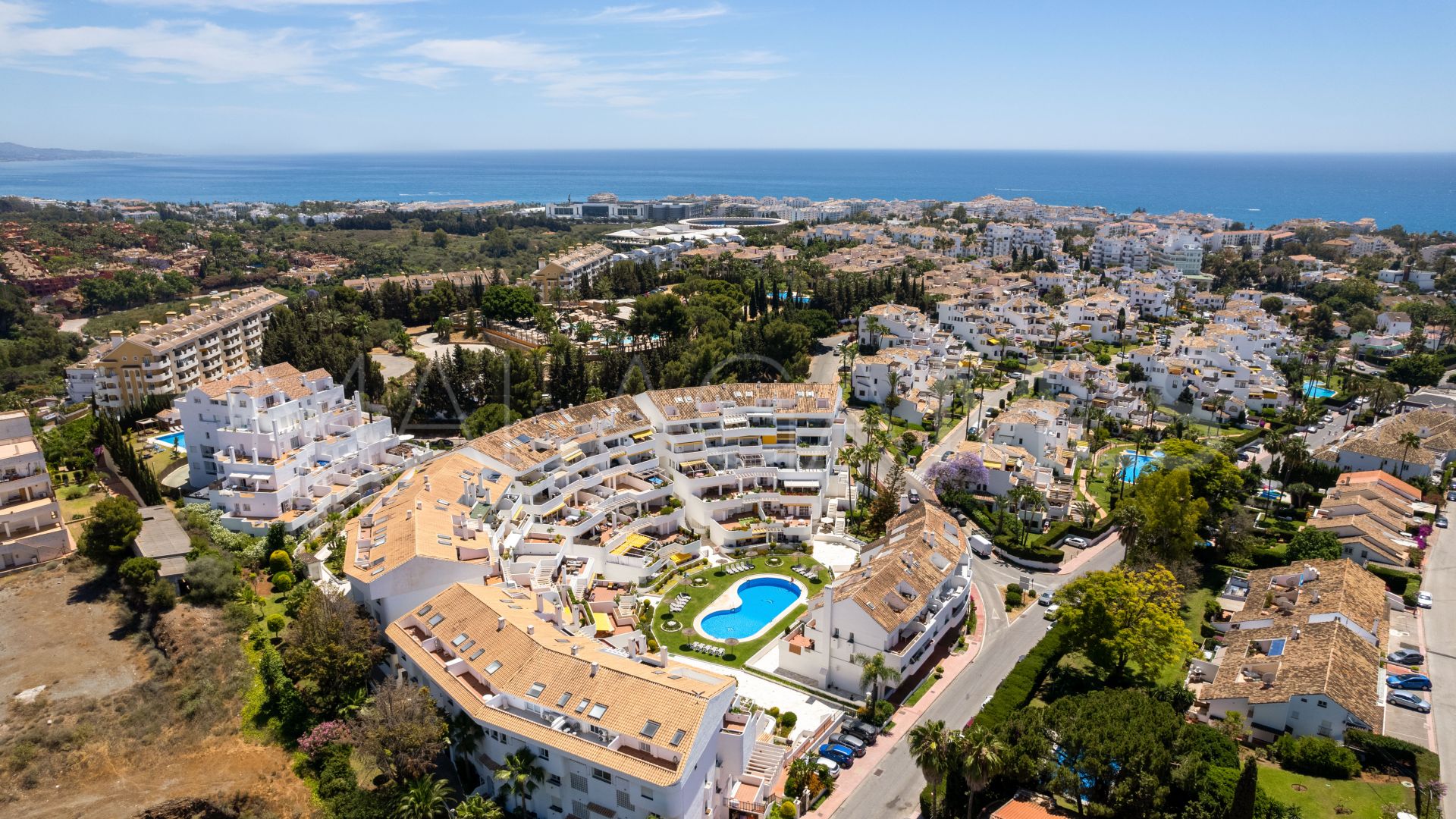 For sale 3 bedrooms duplex penthouse in Nueva Andalucia