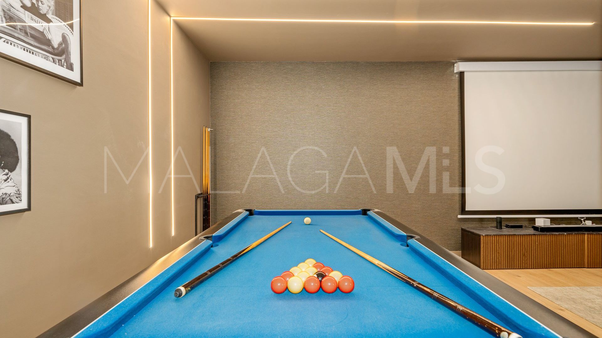 Villa for sale in Los Naranjos Golf