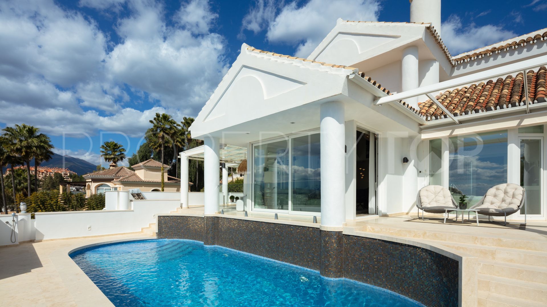 3 bedrooms villa in Nueva Andalucia for sale