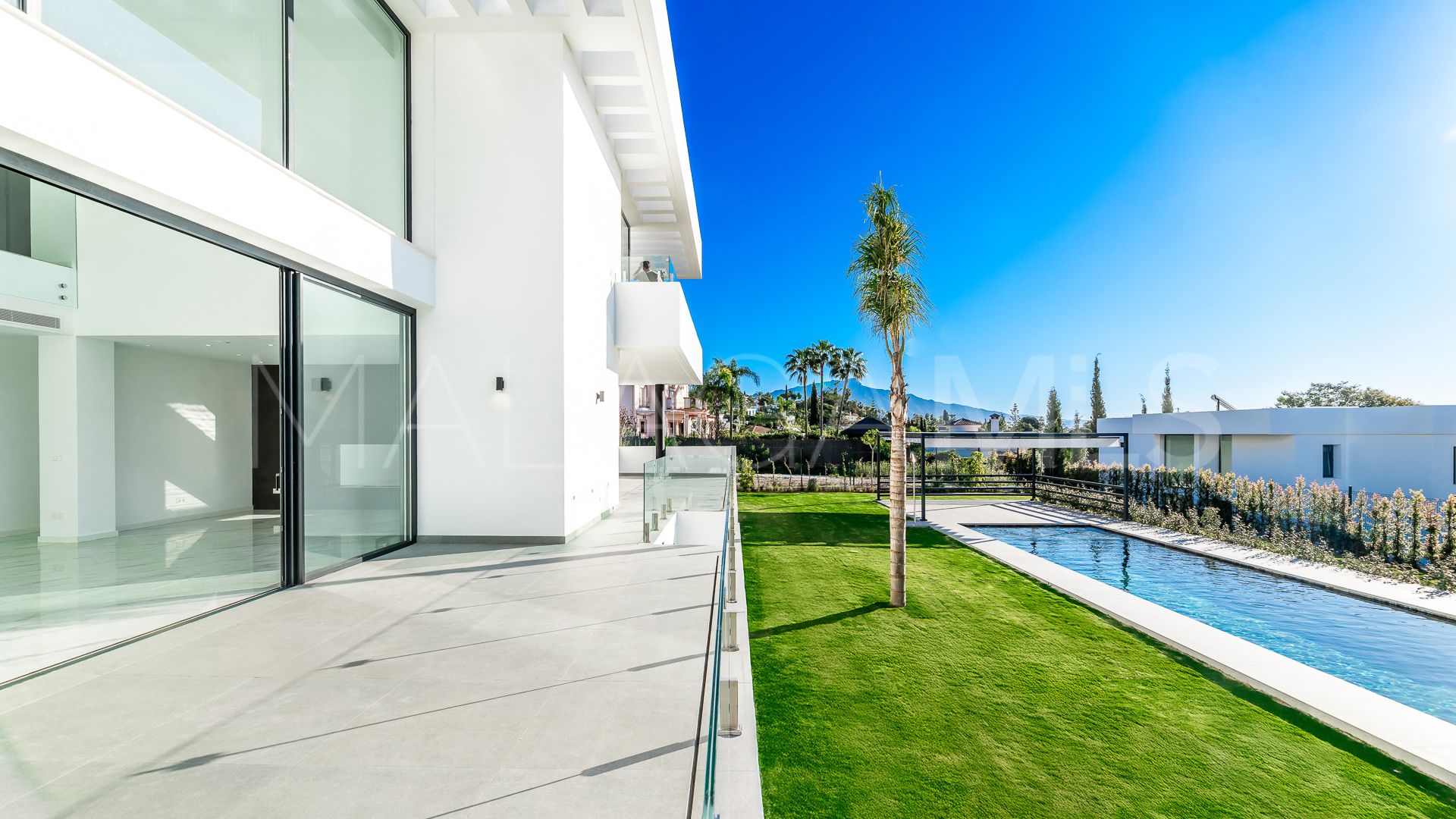 Villa for sale in Paraiso Alto