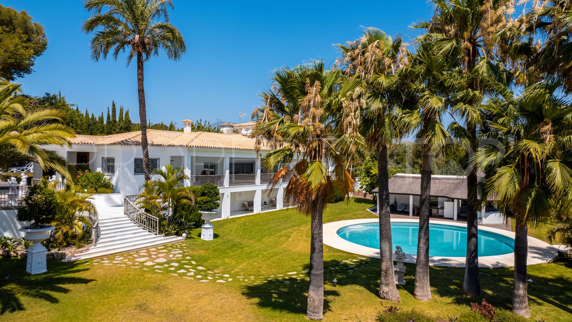 For sale Las Lomas del Marbella Club 7 bedrooms villa