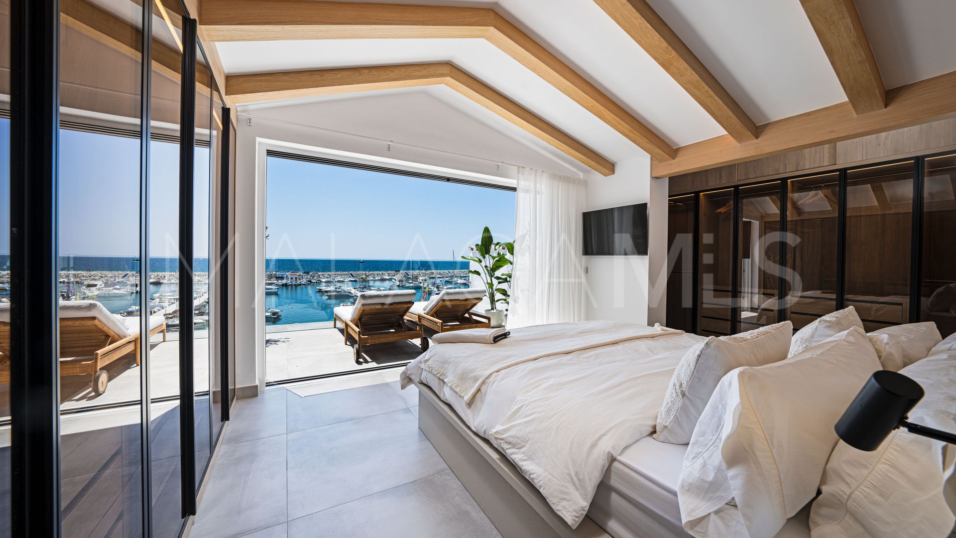 For sale 4 bedrooms duplex in Marbella - Puerto Banus