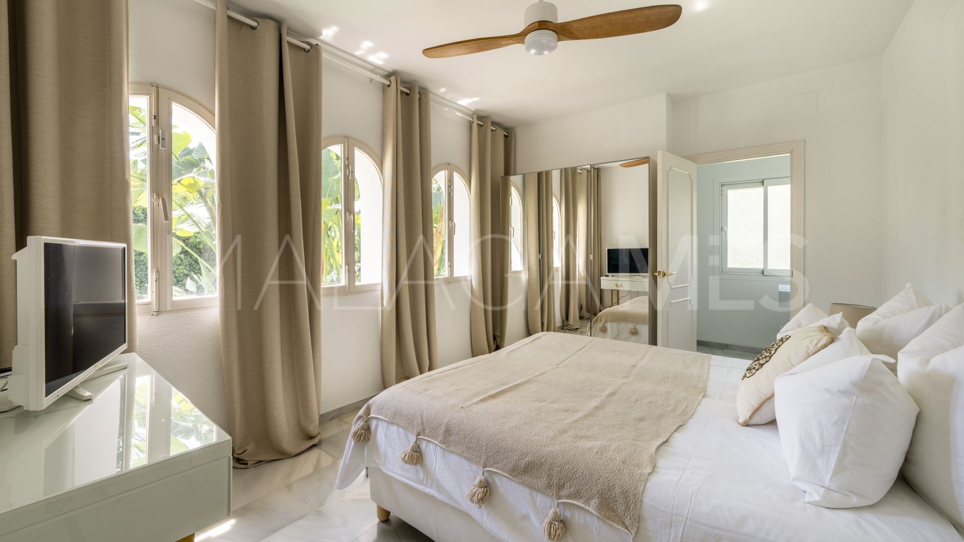 Villa with 5 bedrooms for sale in Carib Playa